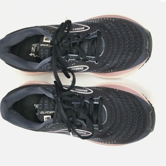 Women’s Brooks glycerin 19 running sneakers in GUC. - Picture 6 of 9